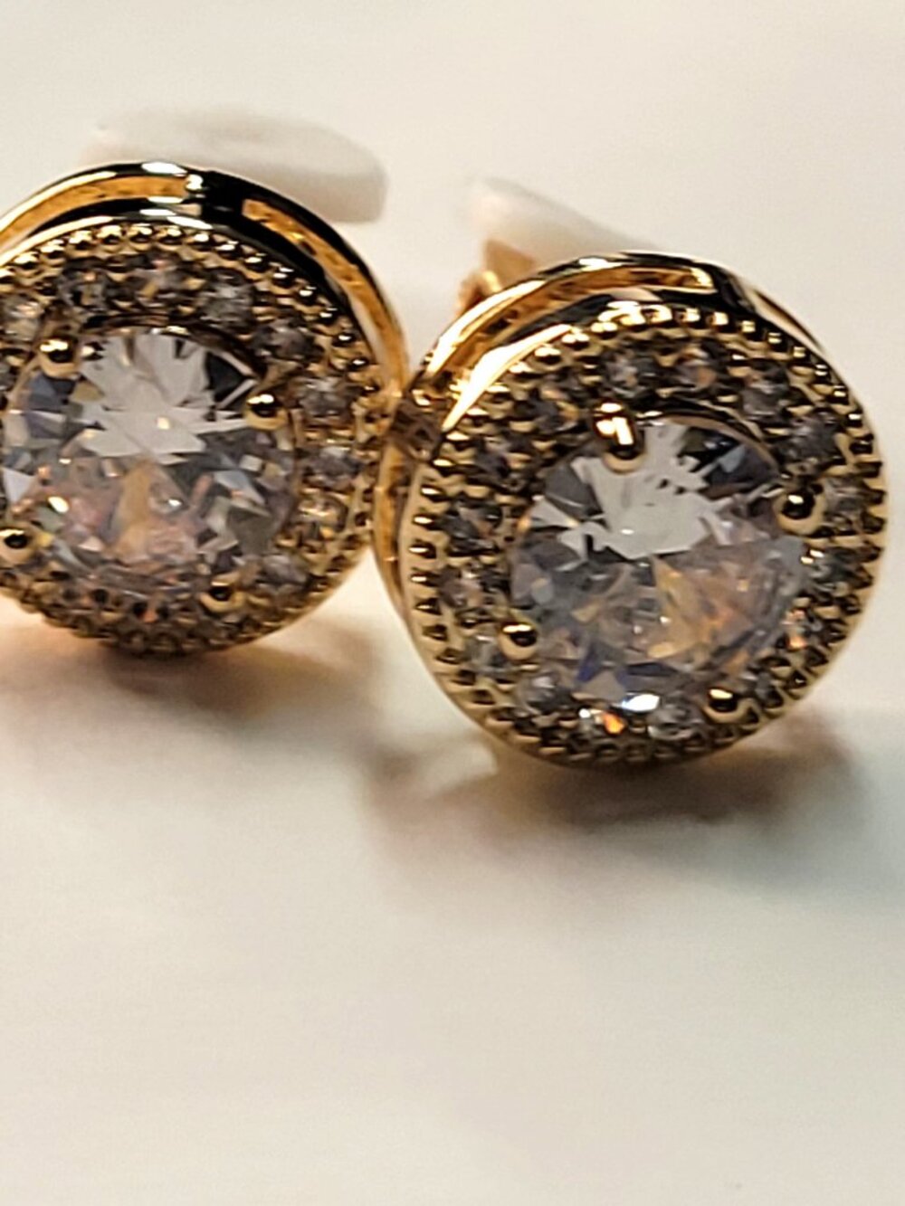 Womens Crystal Clip On Earrings Elegant Glitter Mini Earrings NEW - Picture 5 of 13